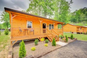 Cozy Bryson City Cabin about 6 Mi to Harrahs Casino!